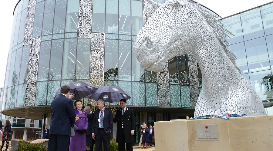 Chancellor opens new Equine Hospital