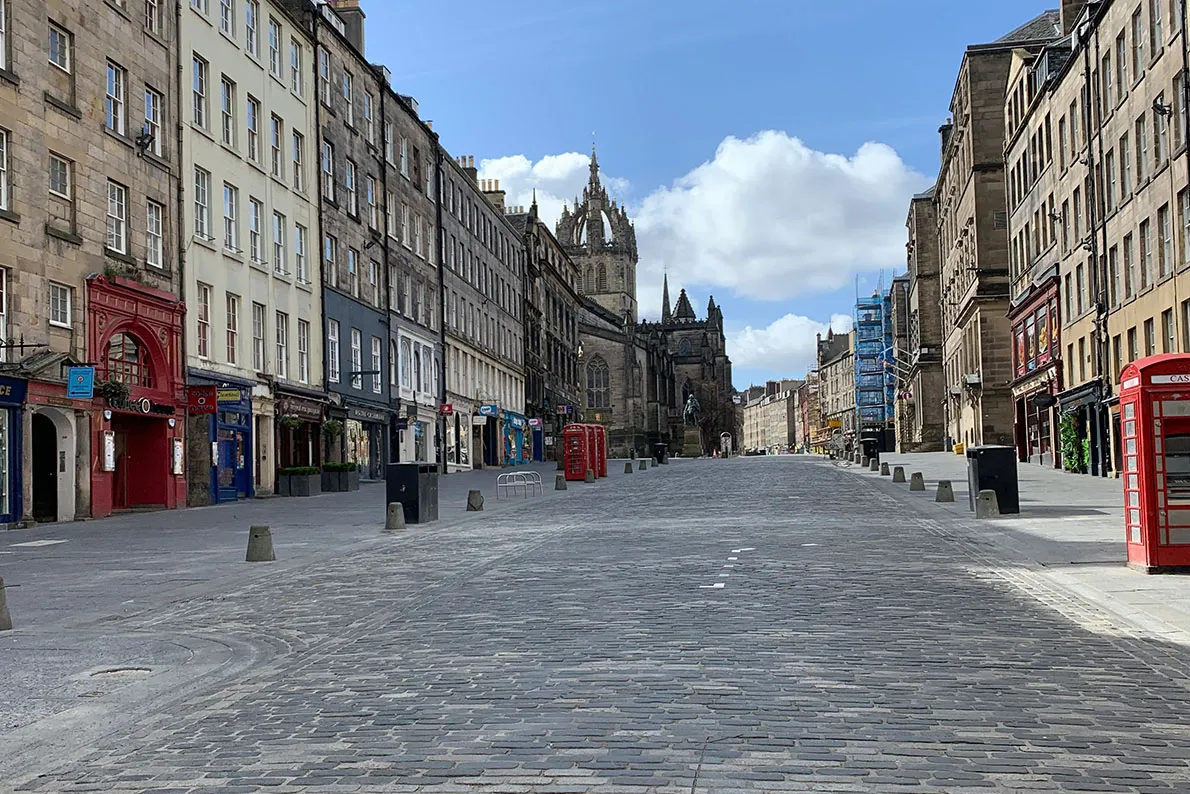 deserted royal mile covid019