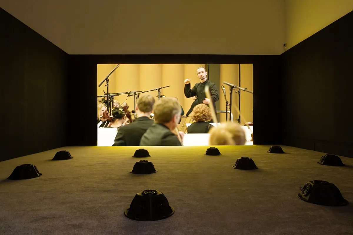 samson young: muted orchestra