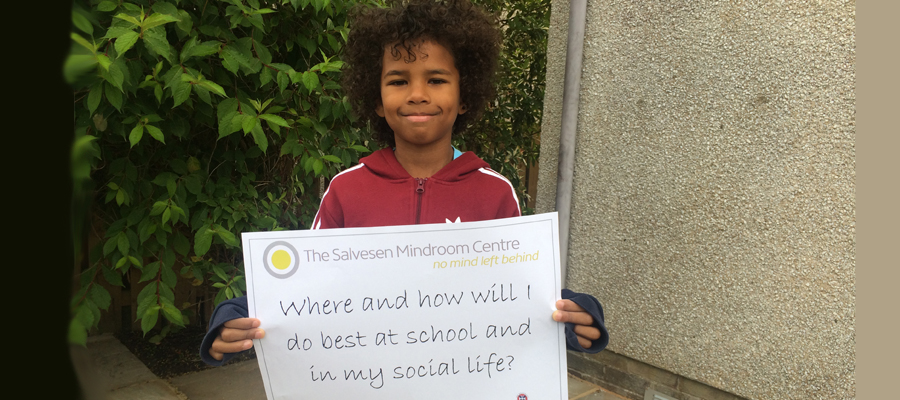 Salvesen Mindroom child with sign